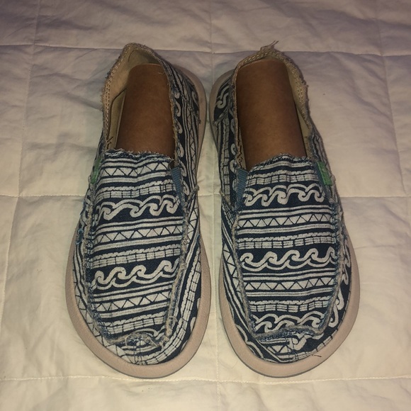 SANUK Loafers Ocean Sidewalk Surfers Sz. 3 Youth Kids or 5 Women’s or Girls - Picture 3 of 7